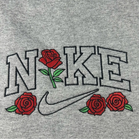 UNISEX ROSE EMBROIDERY CREWNECK SWEATER - Picture 7 of 8